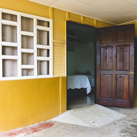 Cabinas El Prado San Isidro De El General 外观 照片