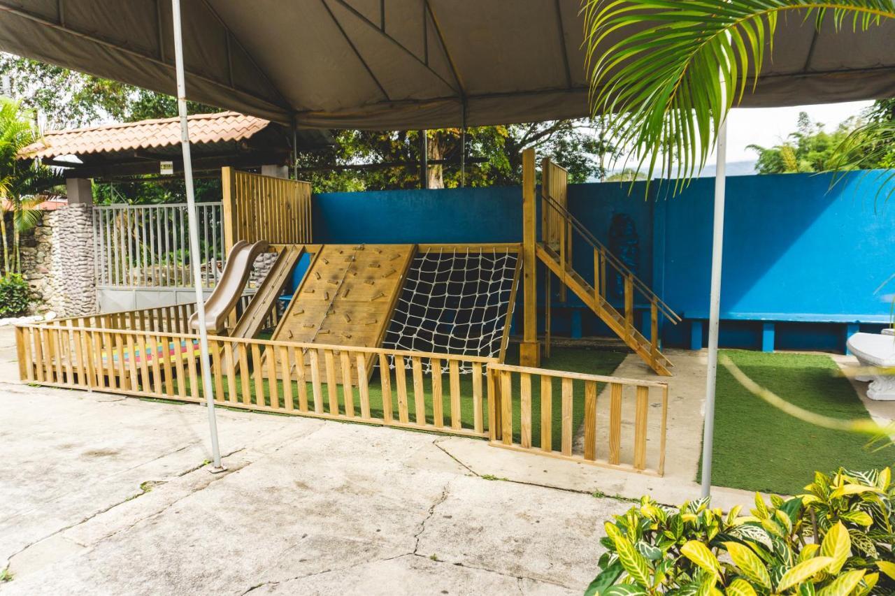 Cabinas El Prado San Isidro De El General 外观 照片