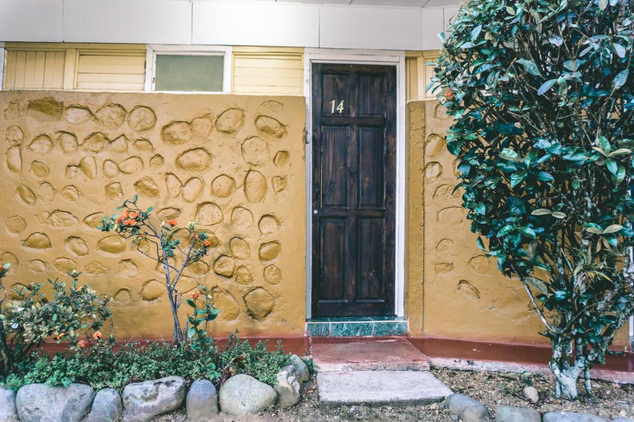 Cabinas El Prado San Isidro De El General 外观 照片
